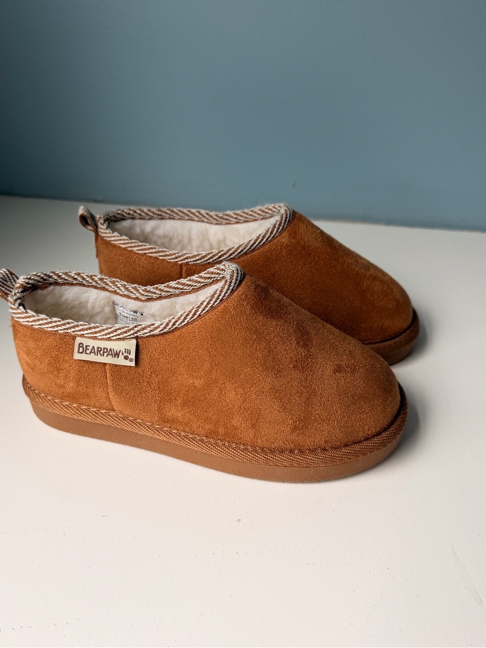 Kids Bearpaw slip-on brown slippers size 10